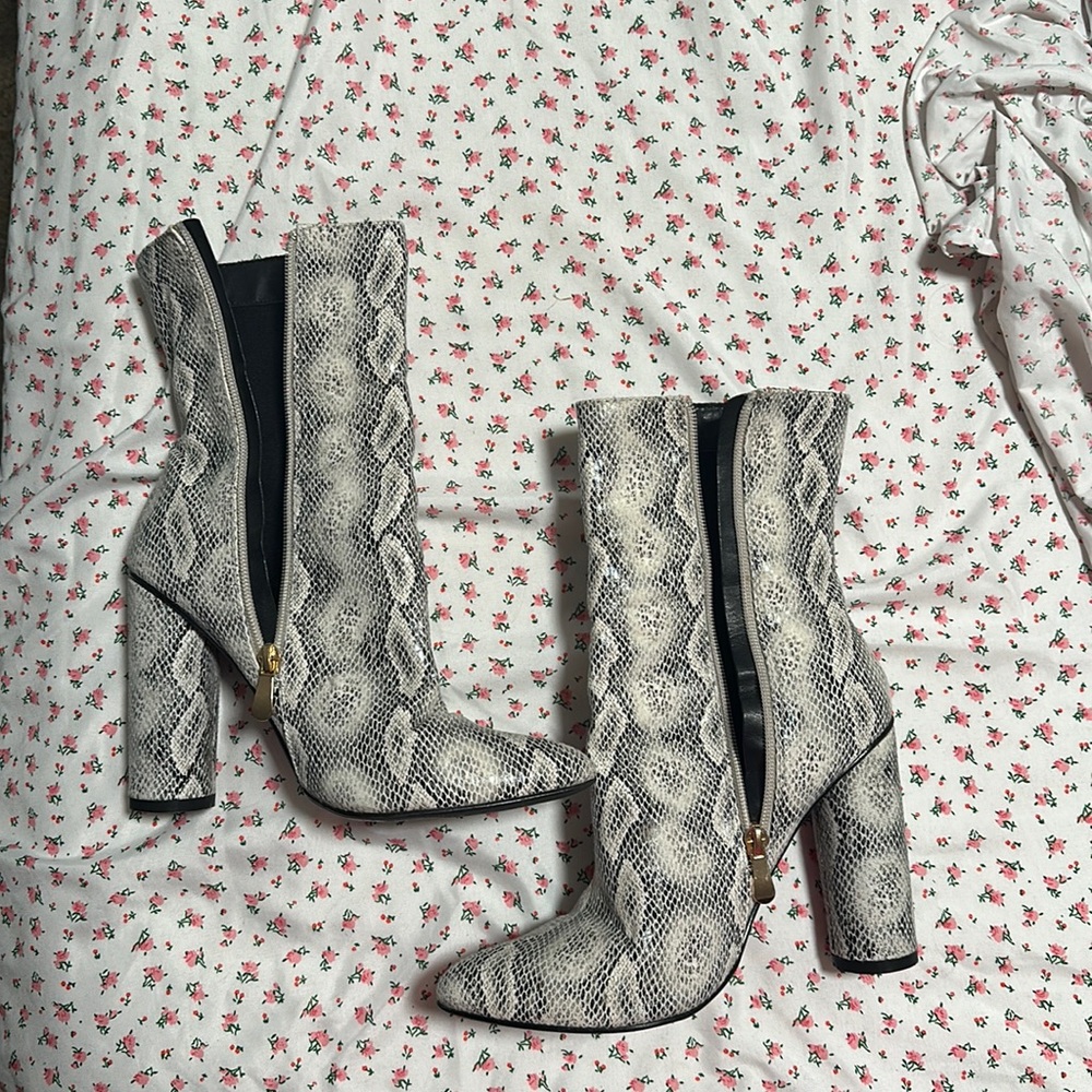 Fashion Nova Snakeskin Booties